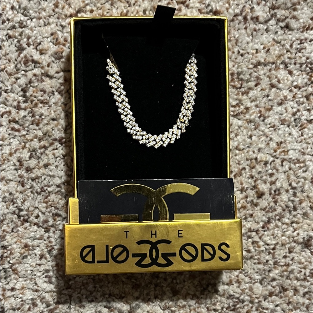 Zumiez Gold and Silver Necklace